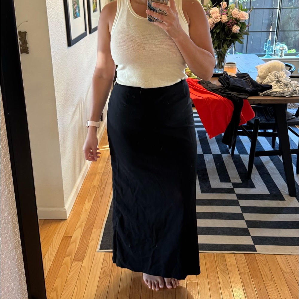 Lafayette 148 maxi skirt with zipper and pleat